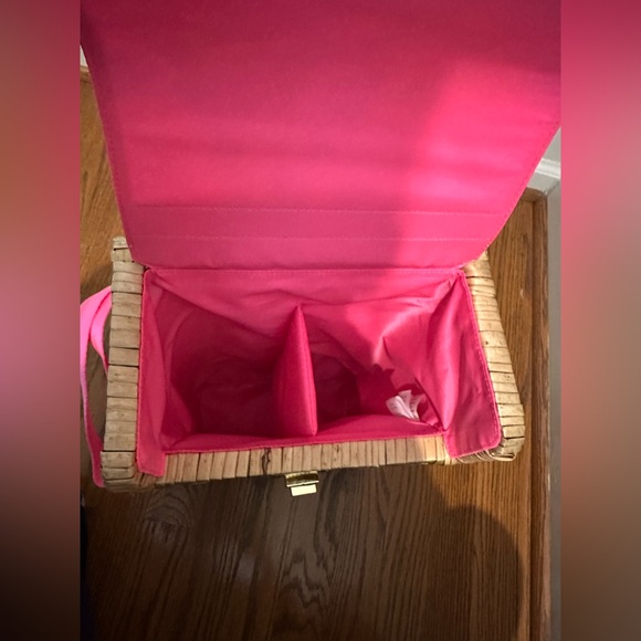 NWOT Lilly Pulitzer Wicker Wine Basket - Picture 5 of 6